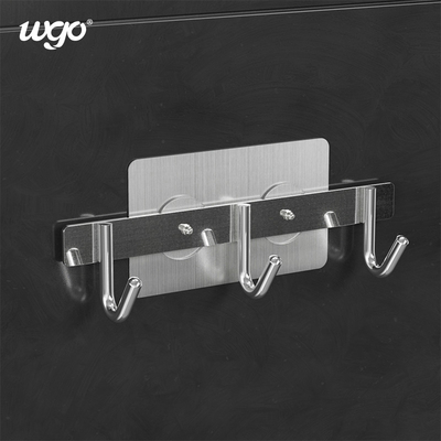 Accessori e dispositivi autoadesivi del bagno del doppio chiodo nessuna perforazione