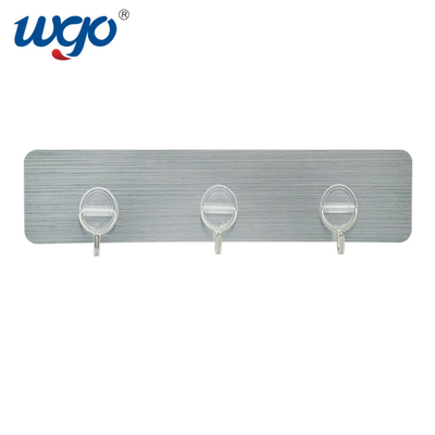 Piccoli ganci della parete del bagno di idea di stoccaggio degli oggetti per vita quotidiana